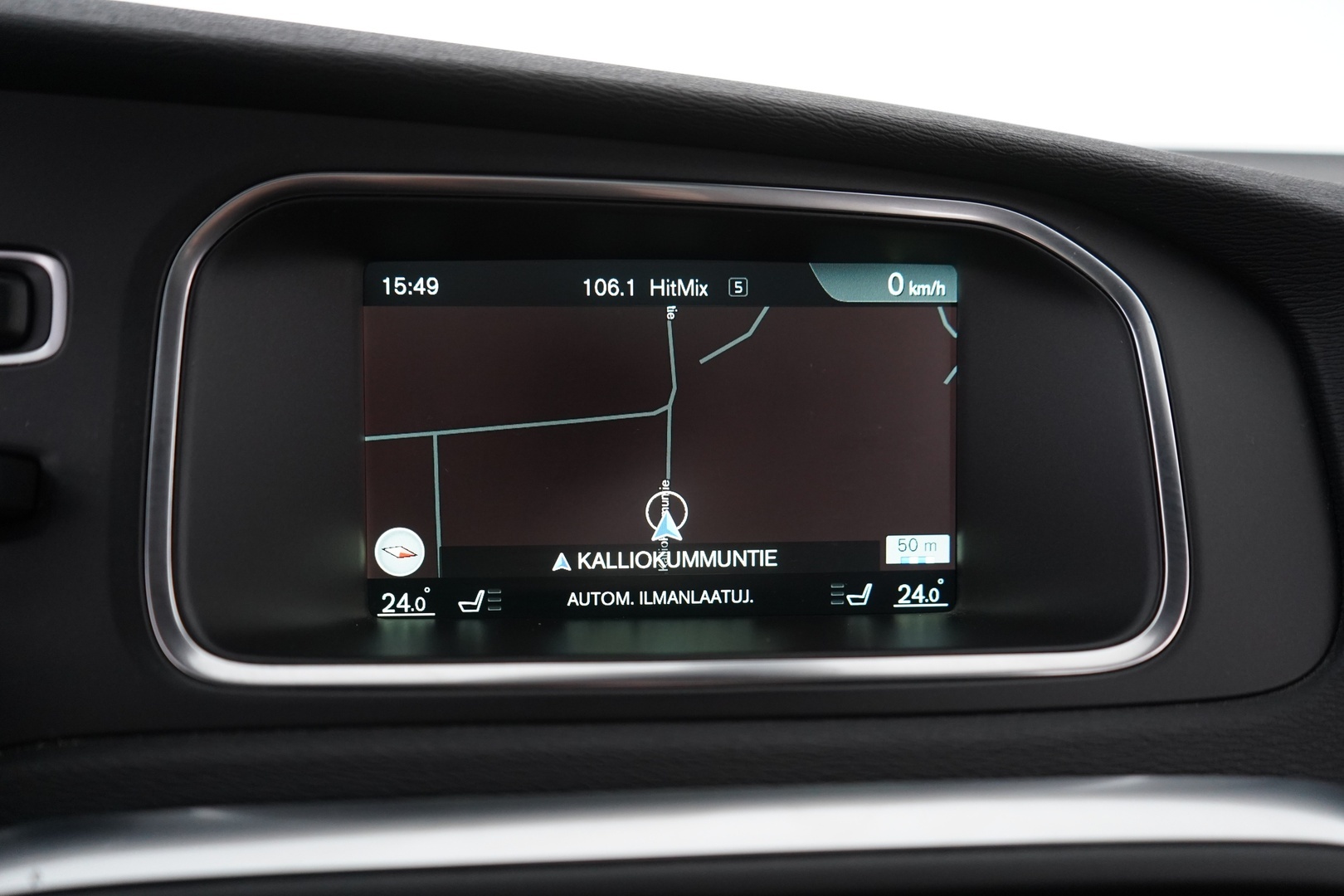 VOLVO V40 2017
