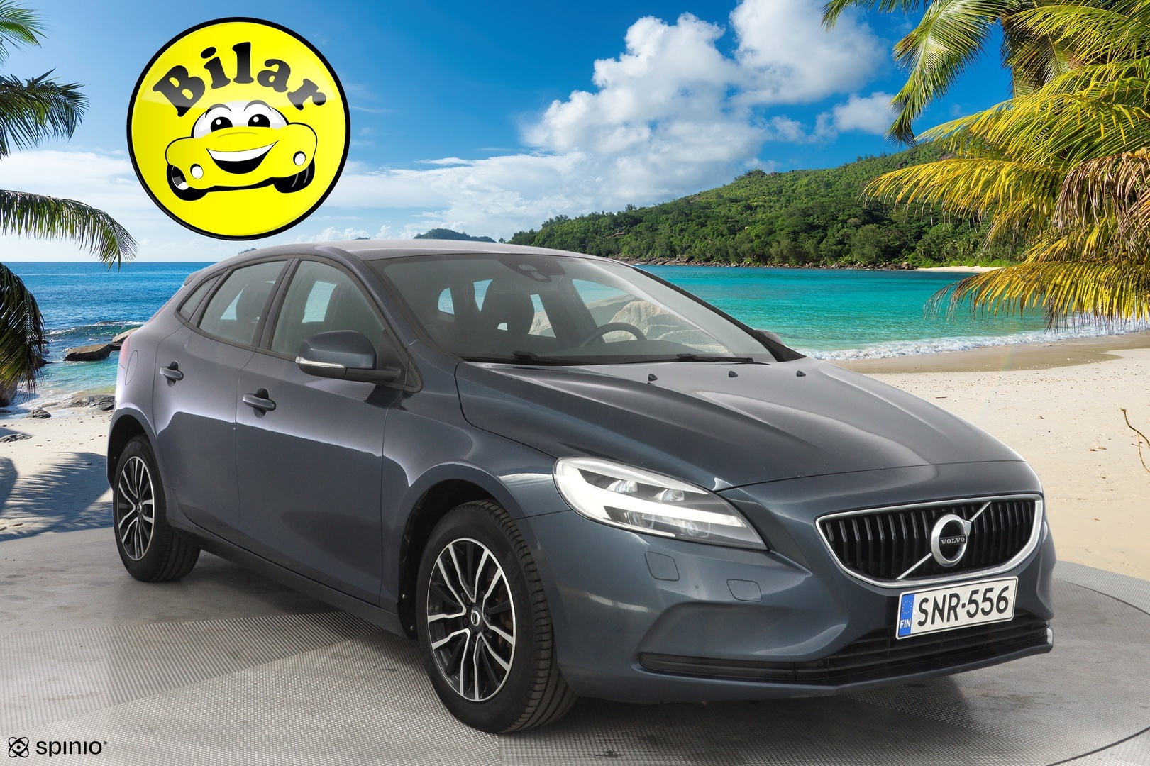 VOLVO V40 2017