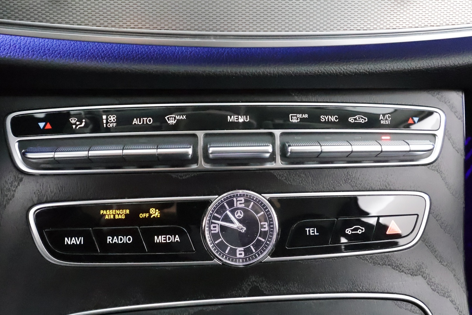 MERCEDES-BENZ E 2019