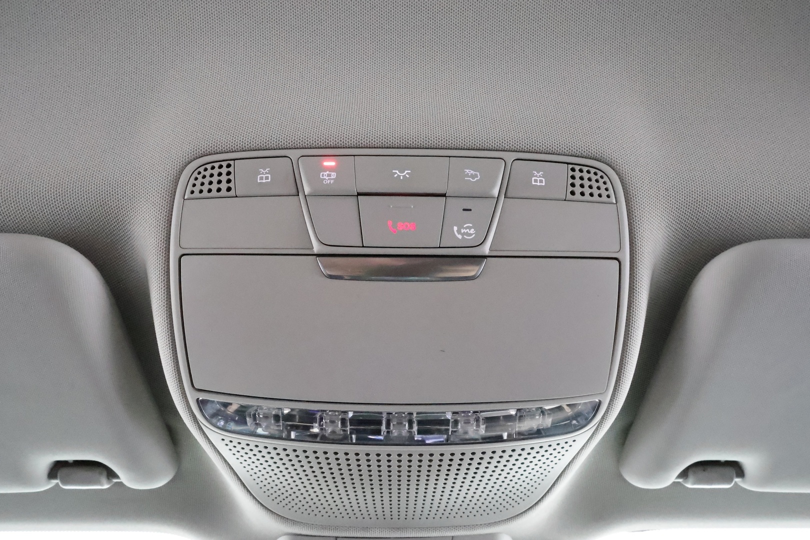 MERCEDES-BENZ E 2019