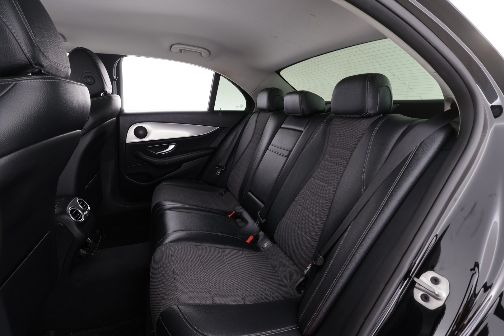 MERCEDES-BENZ E 2019