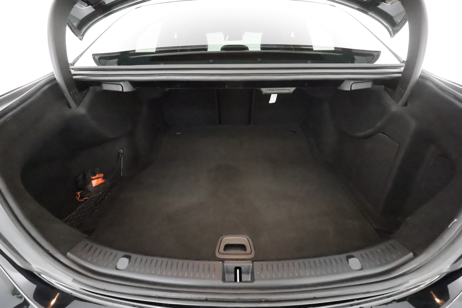 MERCEDES-BENZ E 2019