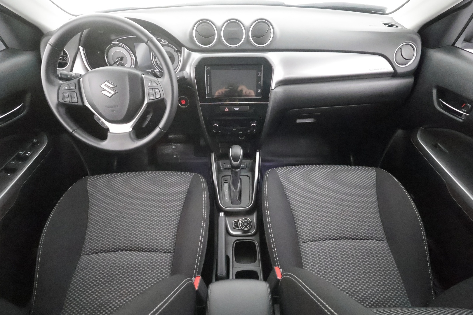 SUZUKI Vitara 2024