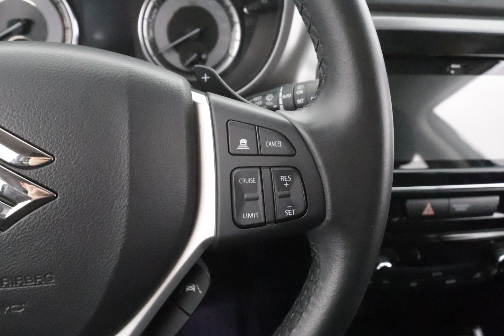 SUZUKI Vitara 2024