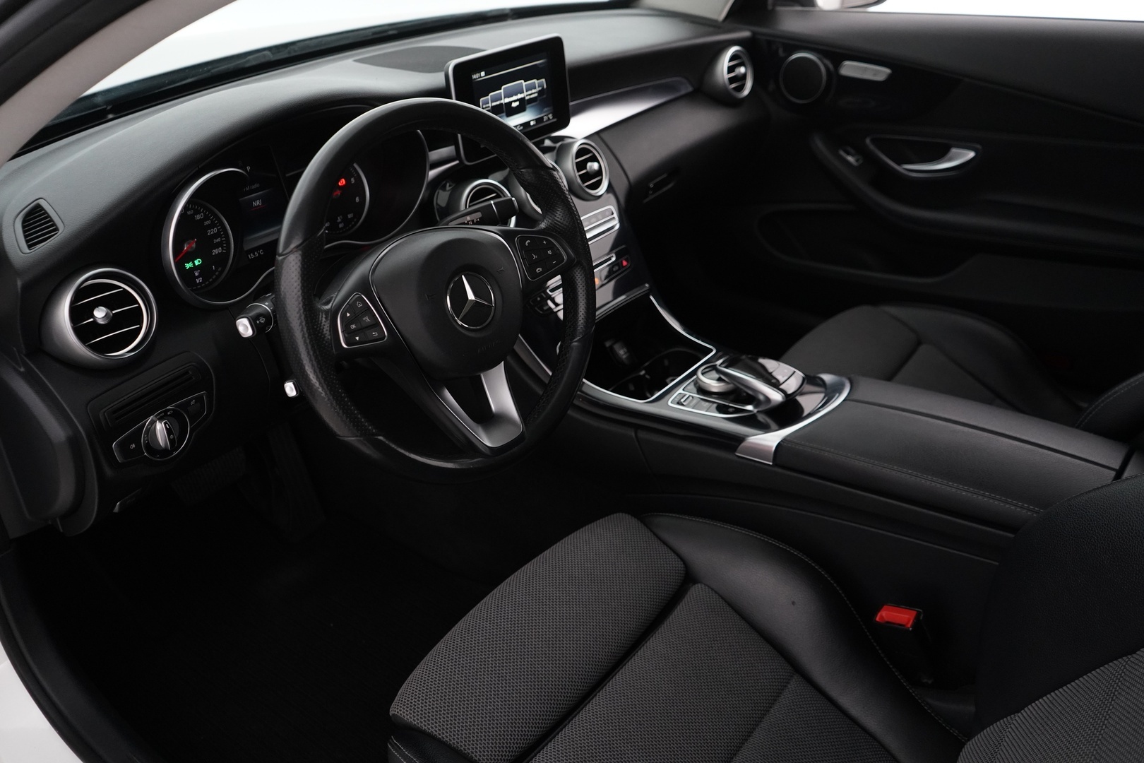 MERCEDES-BENZ C 2016