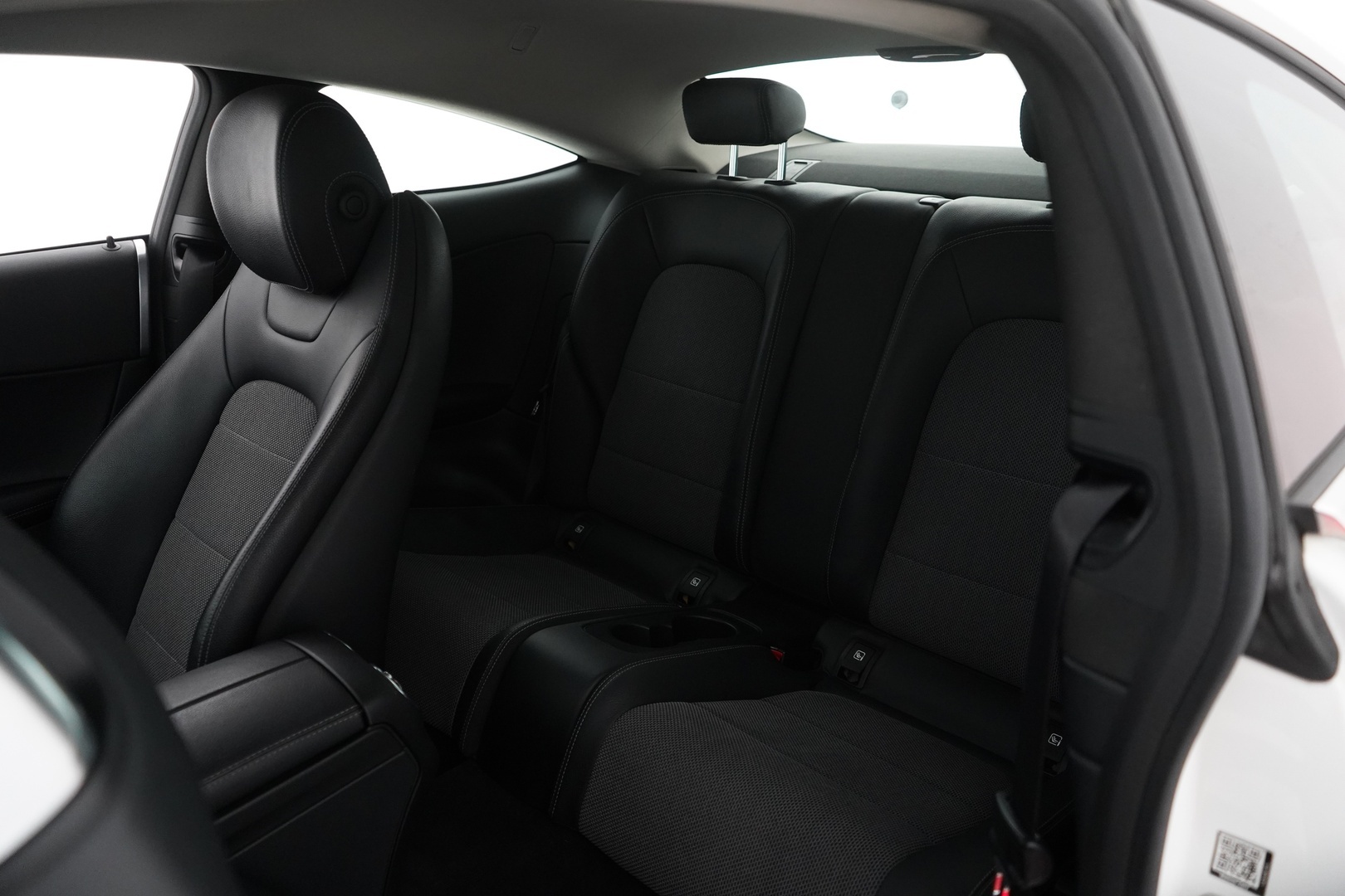 MERCEDES-BENZ C 2016