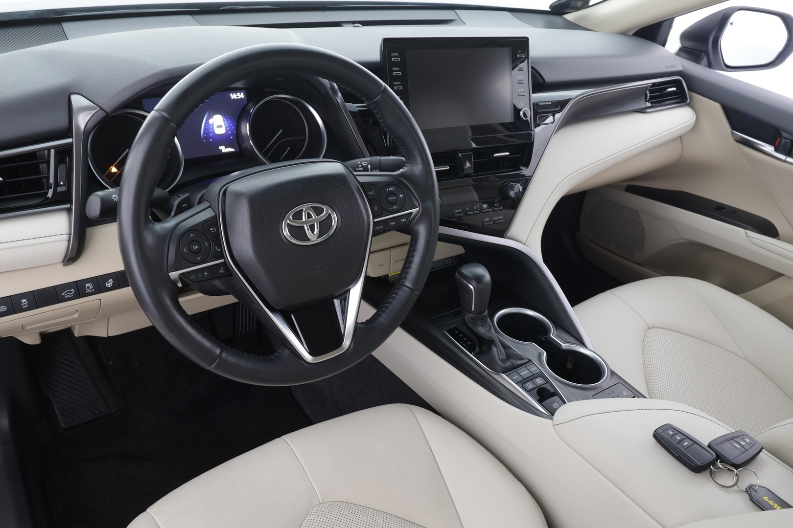 TOYOTA Camry 2022