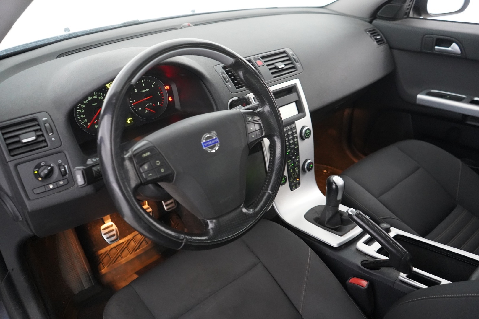 VOLVO V50 2012