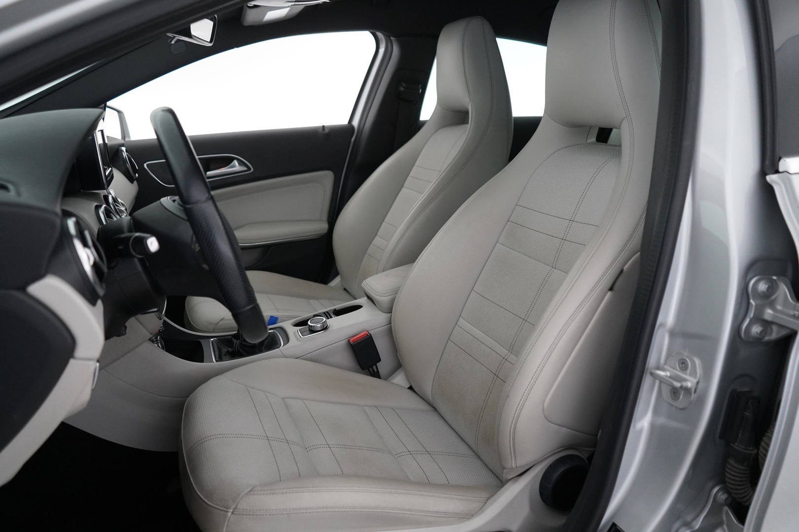 MERCEDES-BENZ A 2014