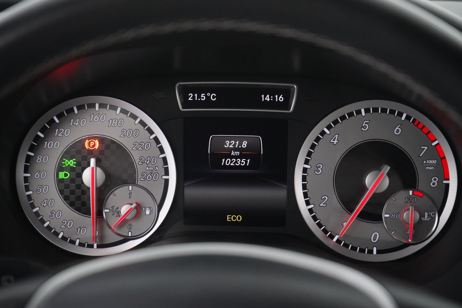 MERCEDES-BENZ A 2014