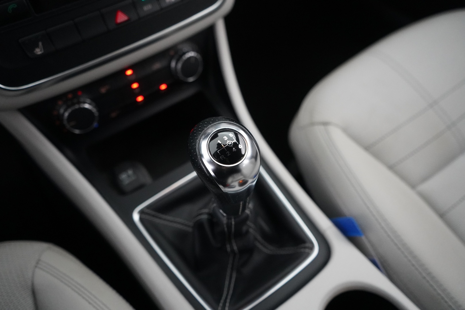 MERCEDES-BENZ A 2014
