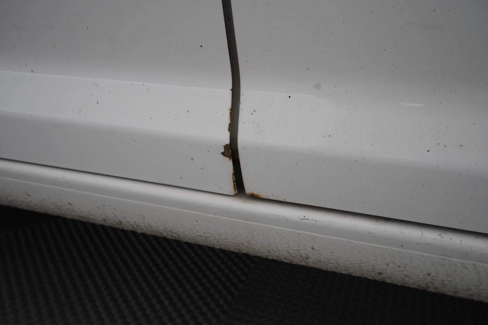 VOLKSWAGEN Touran 2012