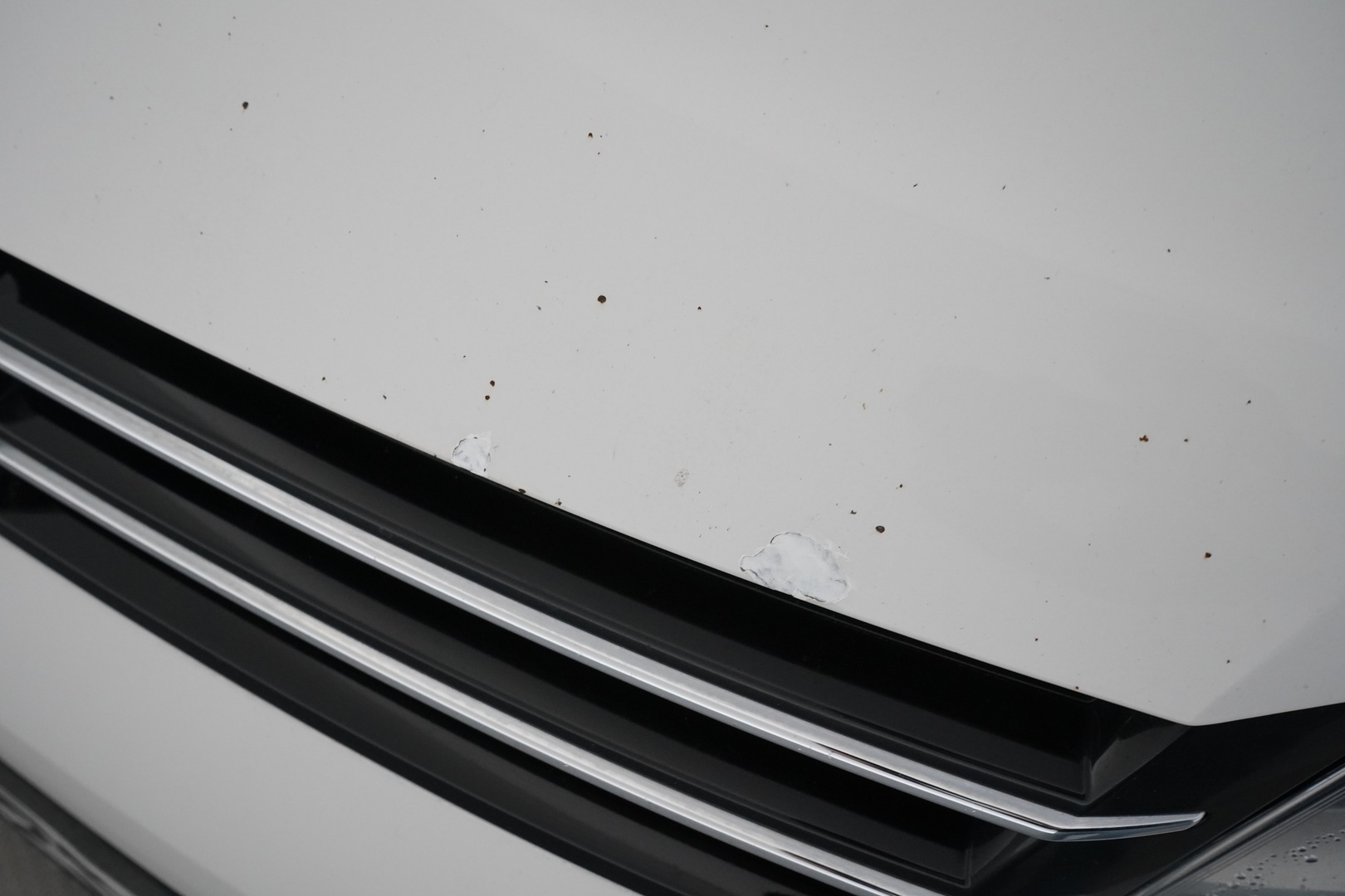 VOLKSWAGEN Touran 2012