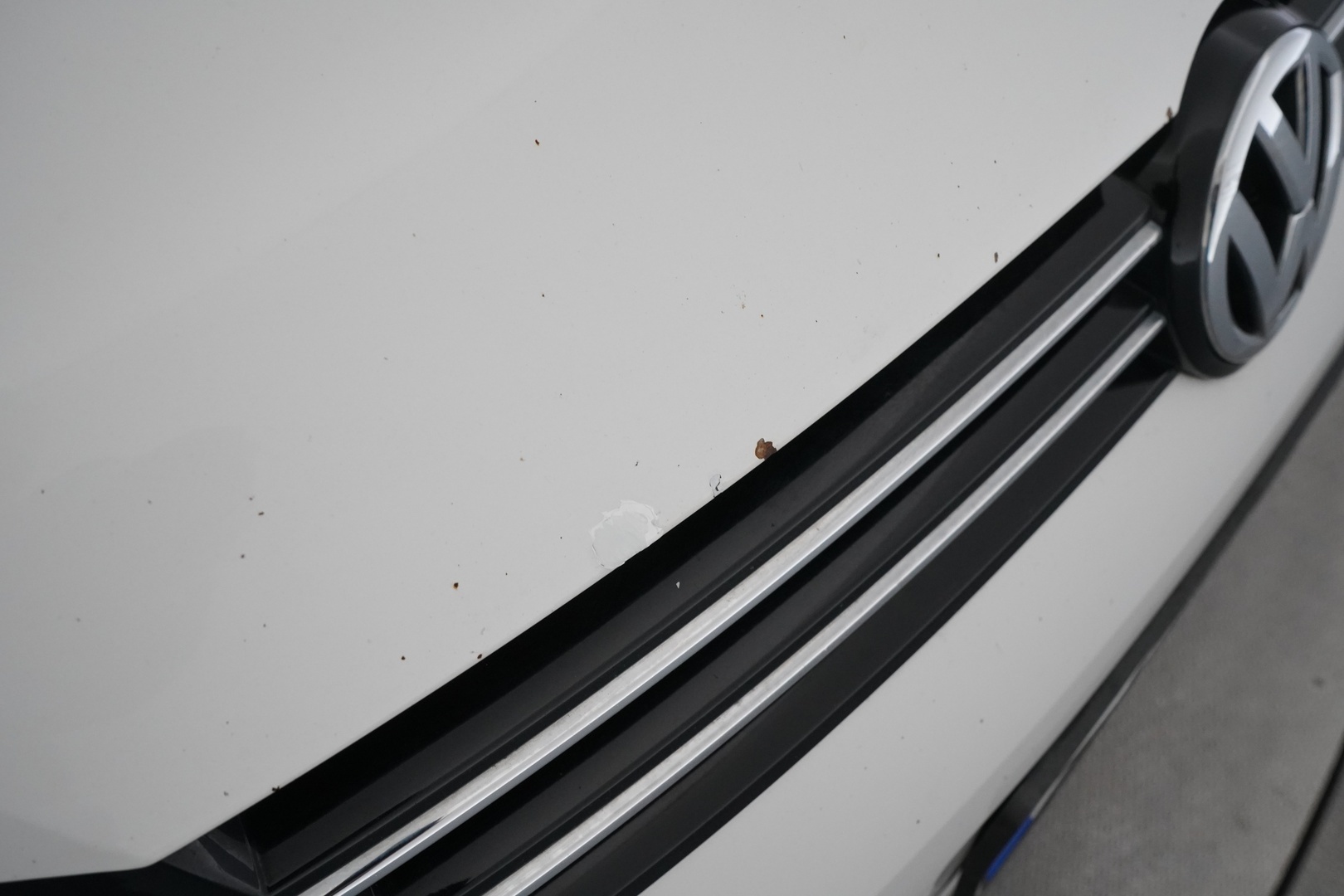 VOLKSWAGEN Touran 2012