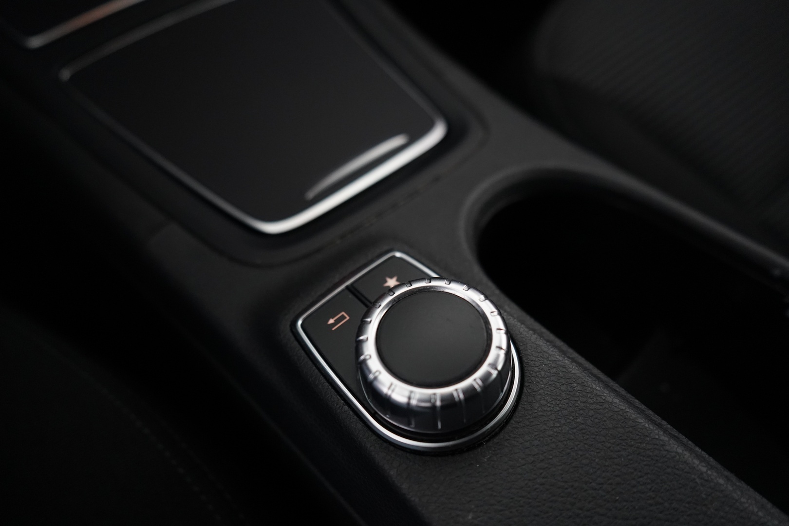 MERCEDES-BENZ B 2015