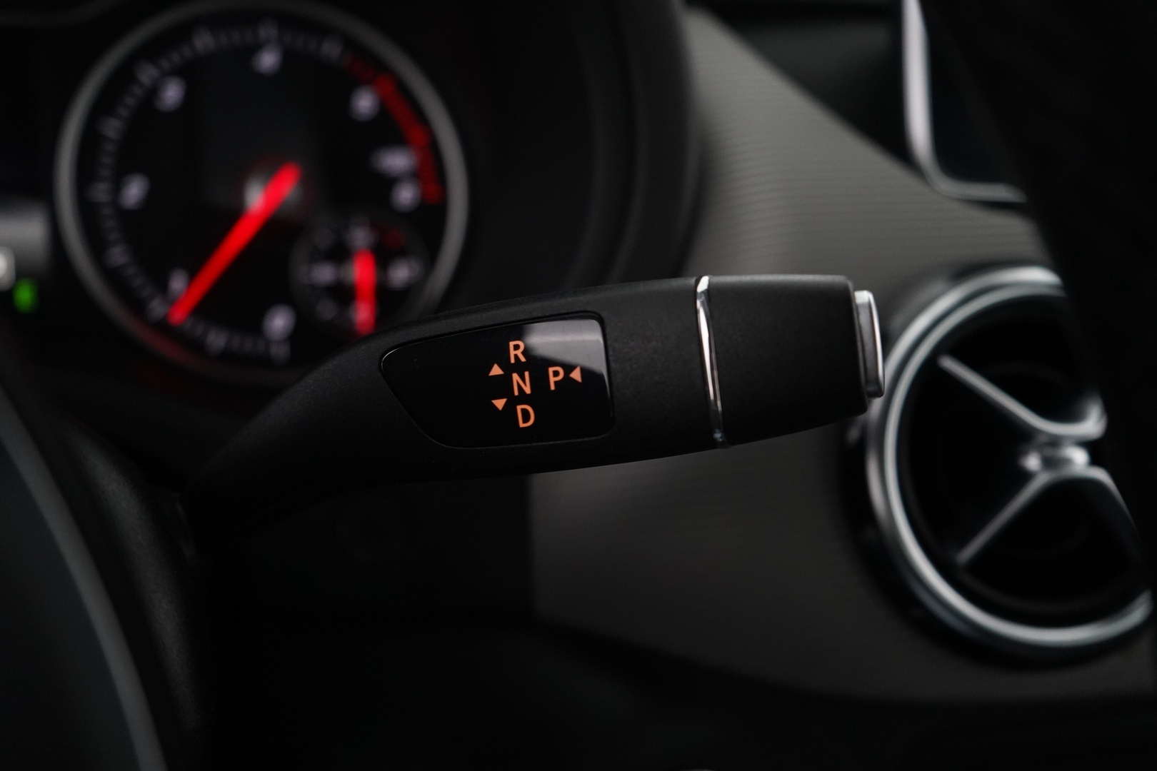 MERCEDES-BENZ B 2015