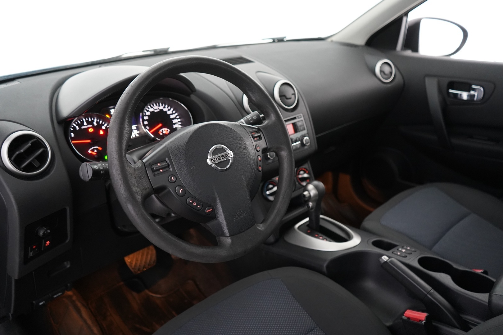 NISSAN Qashqai 2013