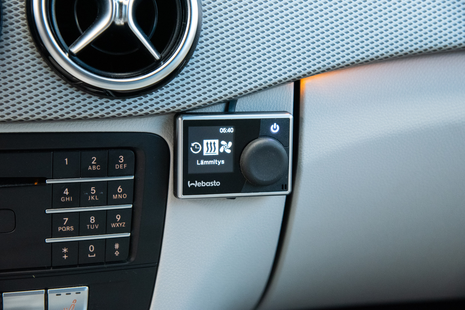 MERCEDES-BENZ B 2015