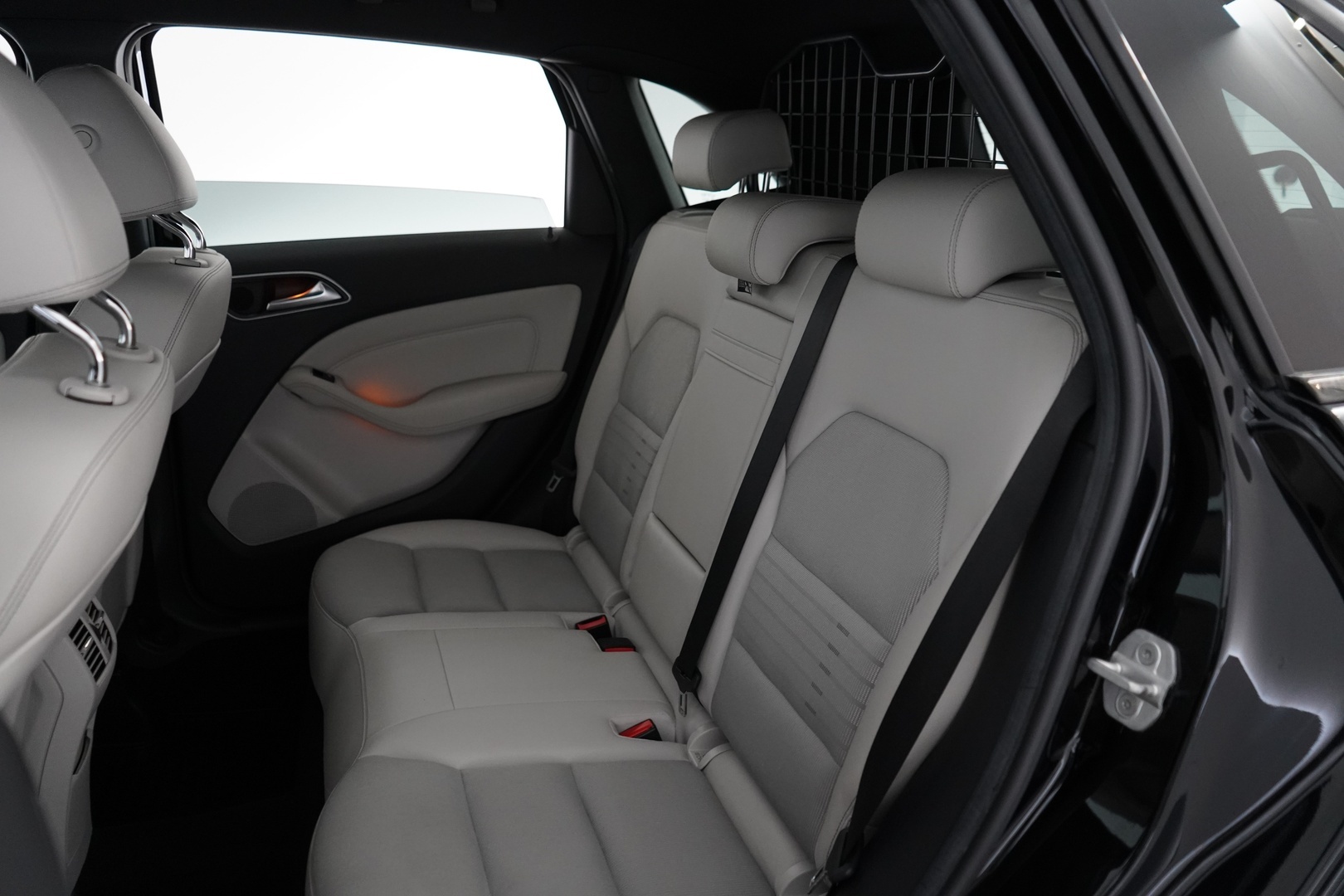 MERCEDES-BENZ B 2015