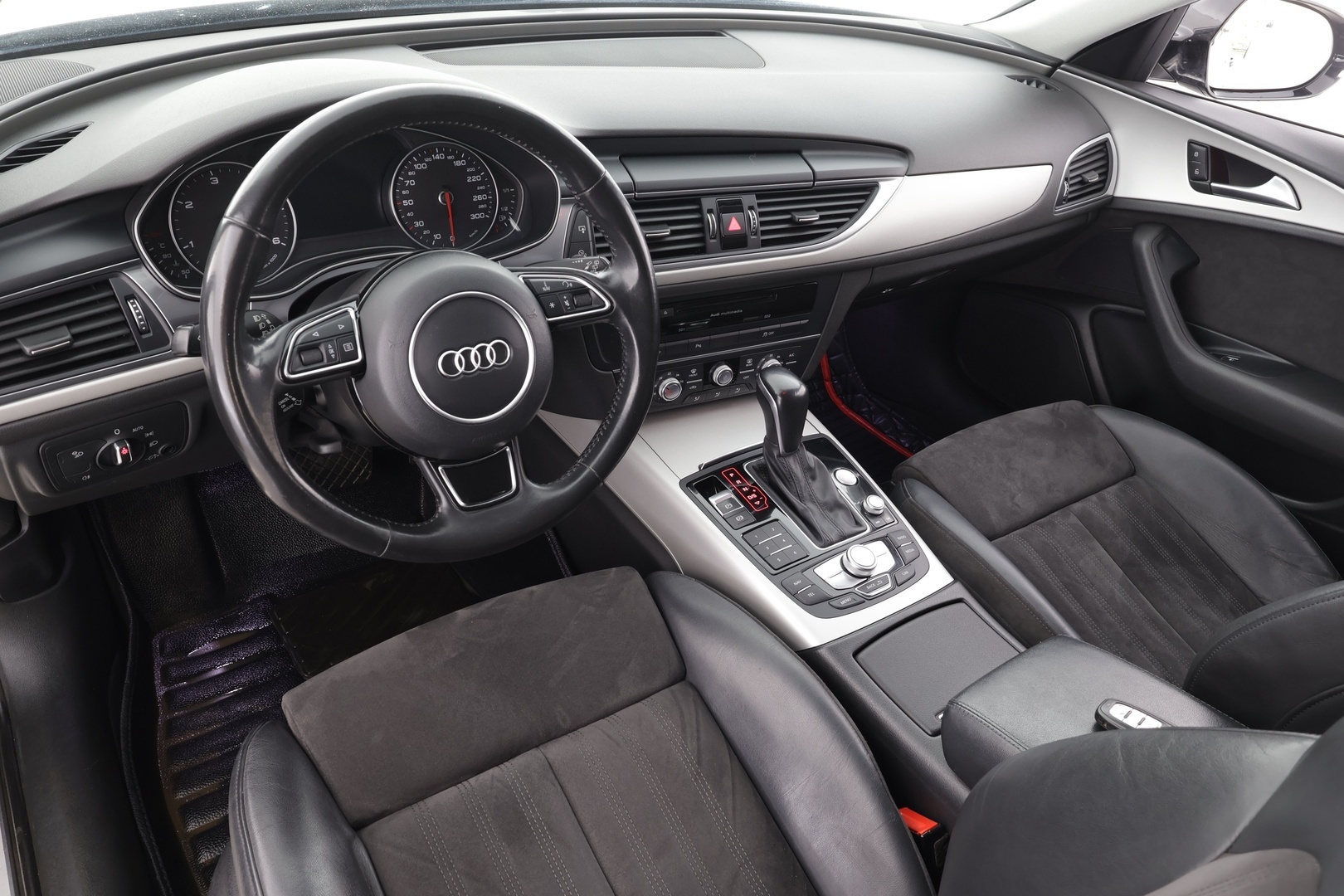 AUDI A6 2016