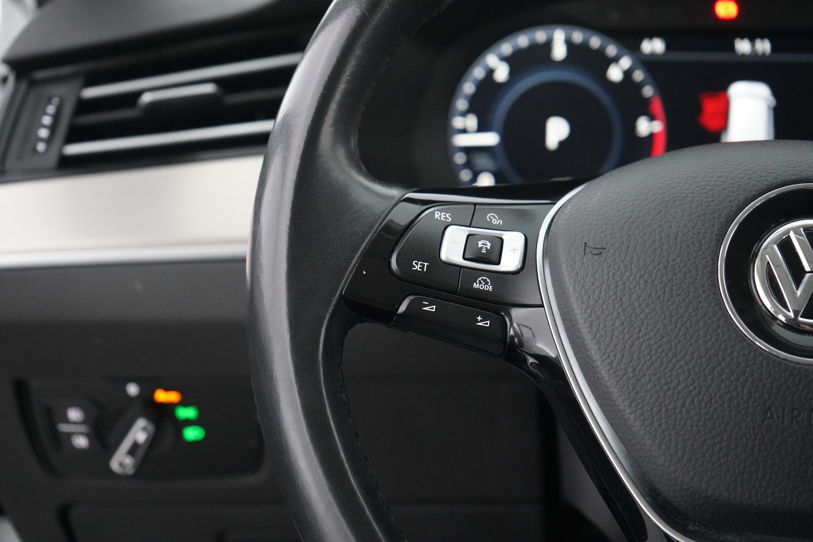 VOLKSWAGEN Passat 2017