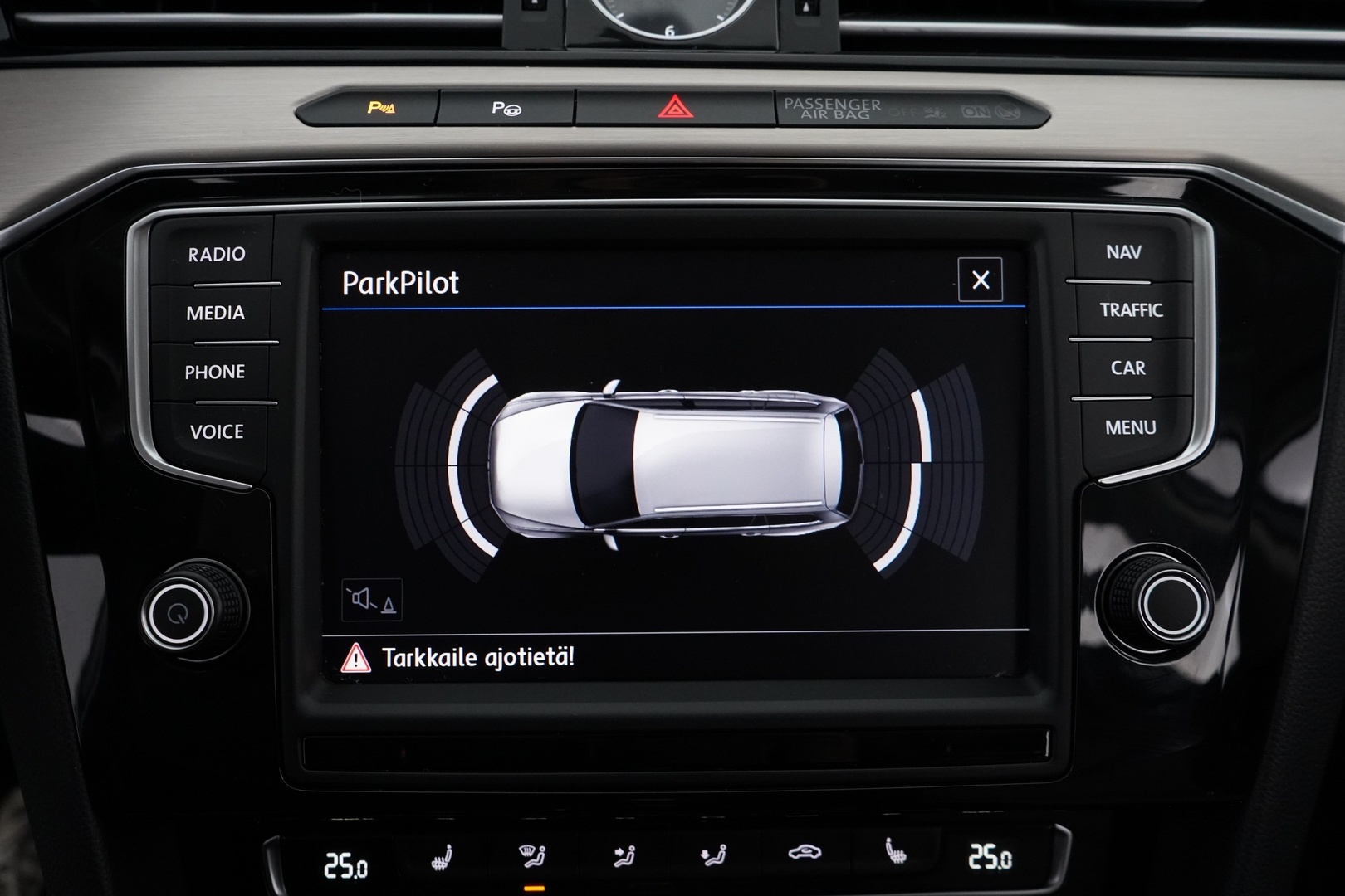 VOLKSWAGEN Passat 2017