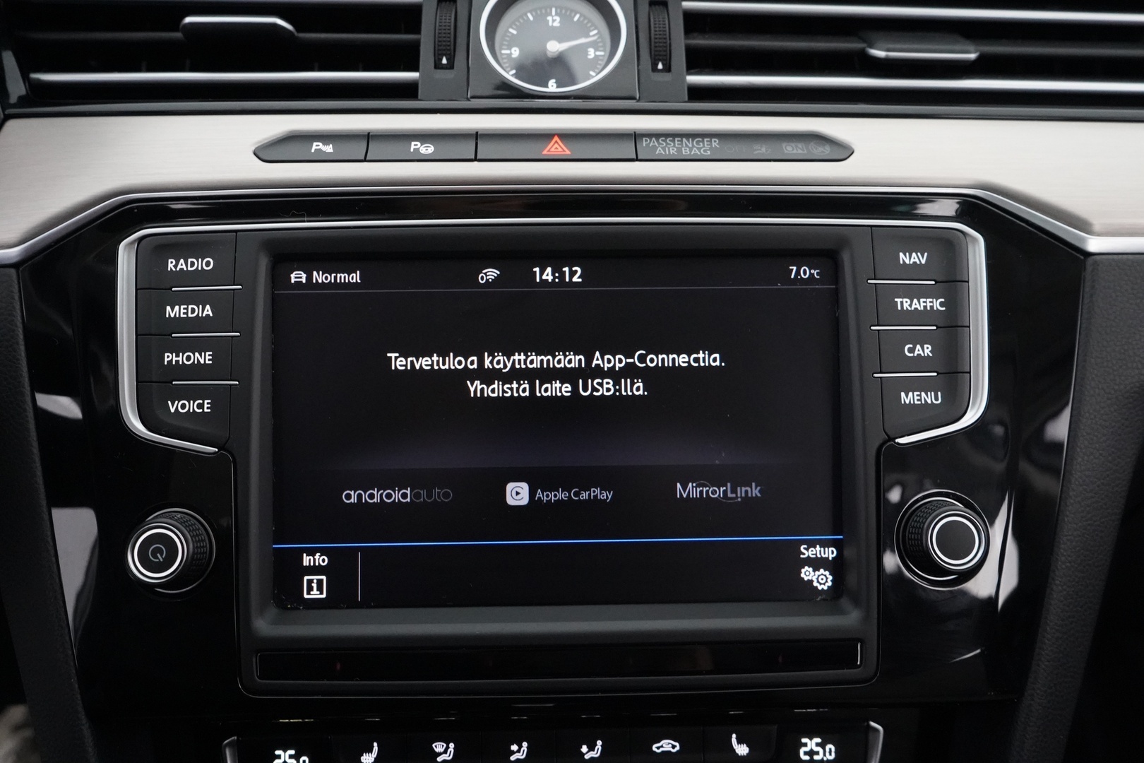 VOLKSWAGEN Passat 2017