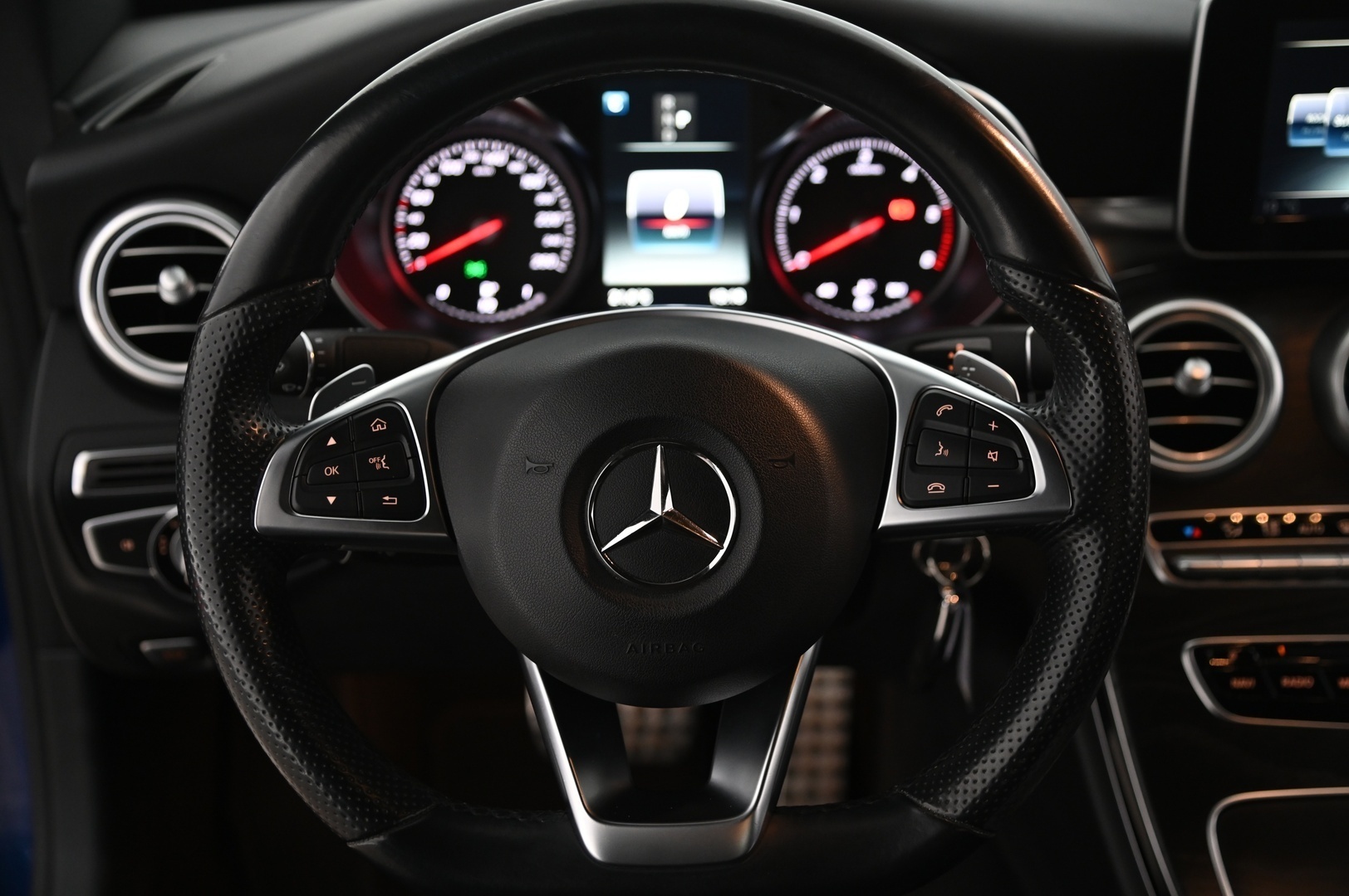 MERCEDES-BENZ C 2016