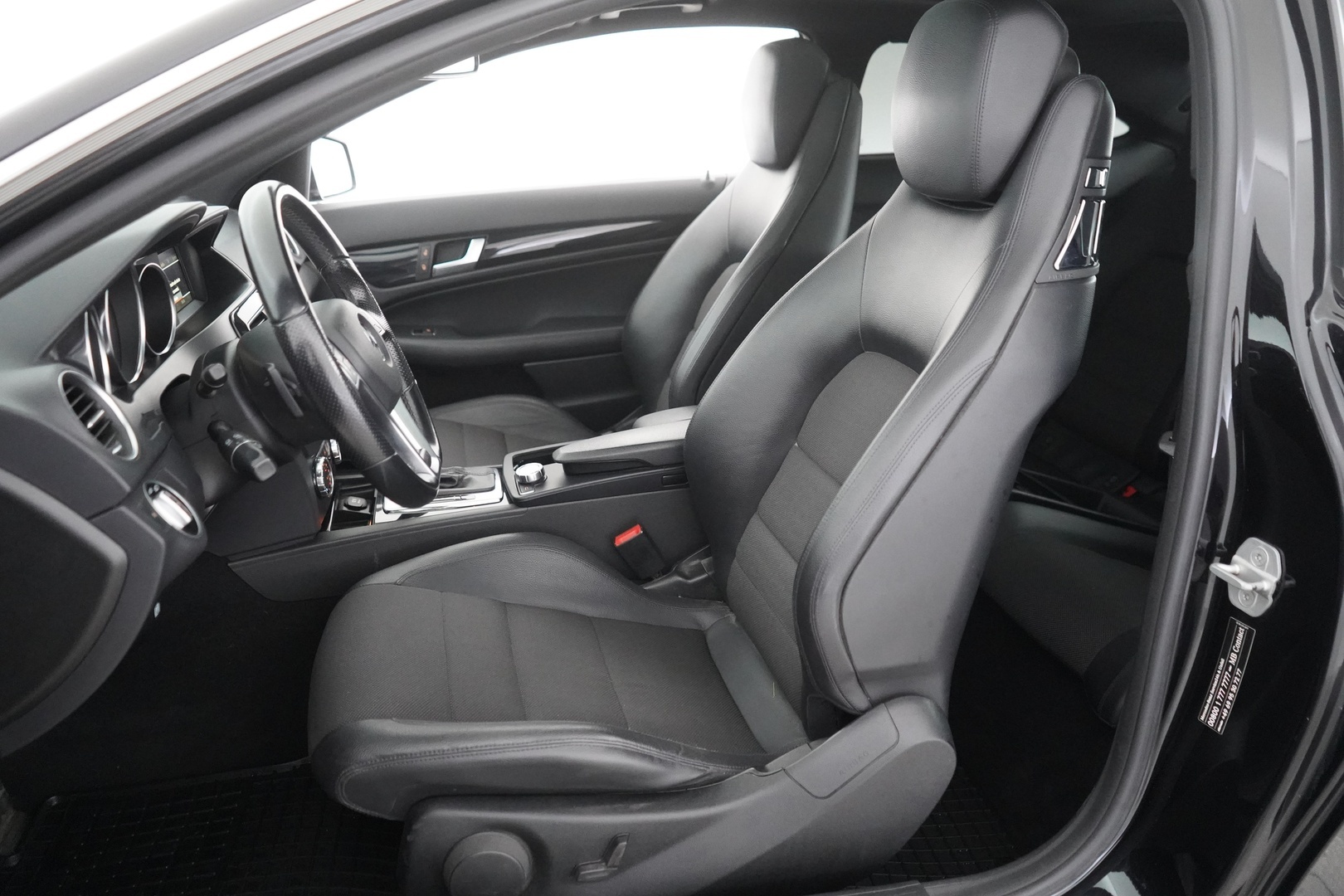 MERCEDES-BENZ C 2012
