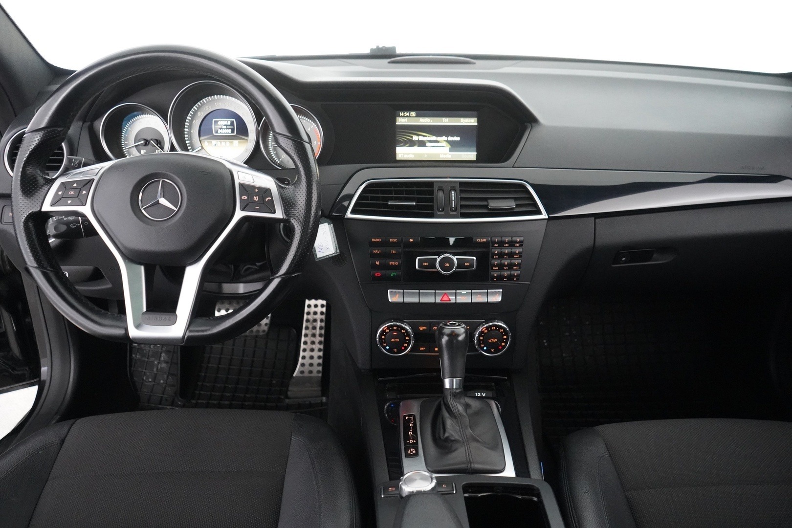 MERCEDES-BENZ C 2012