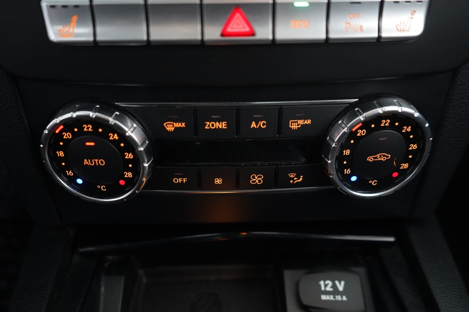 MERCEDES-BENZ C 2012
