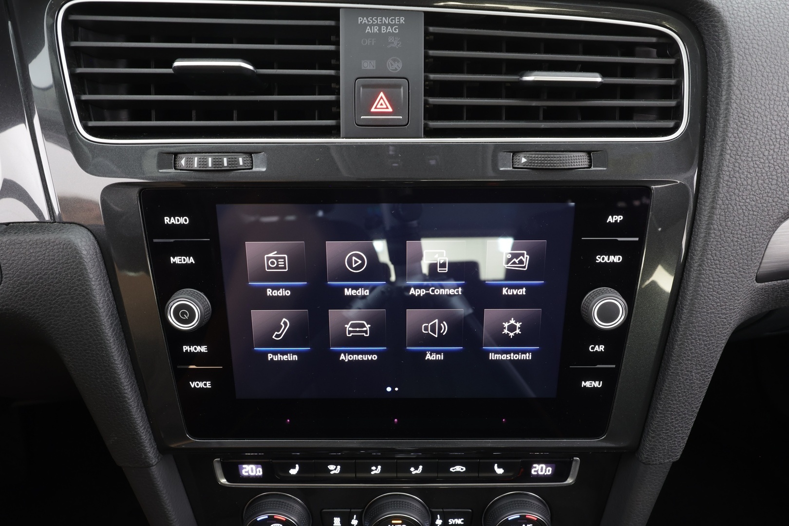 VOLKSWAGEN Golf 2018