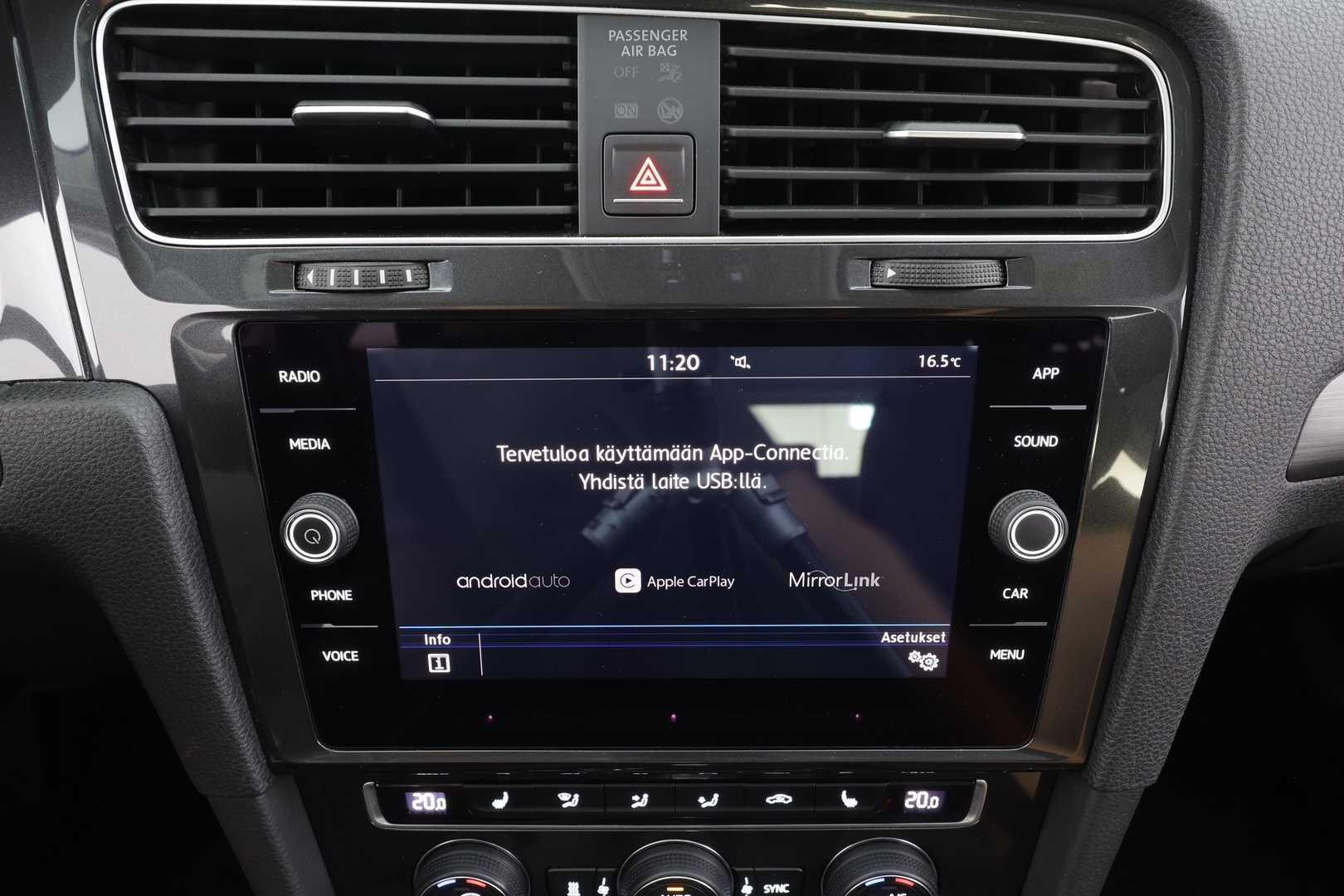 VOLKSWAGEN Golf 2018