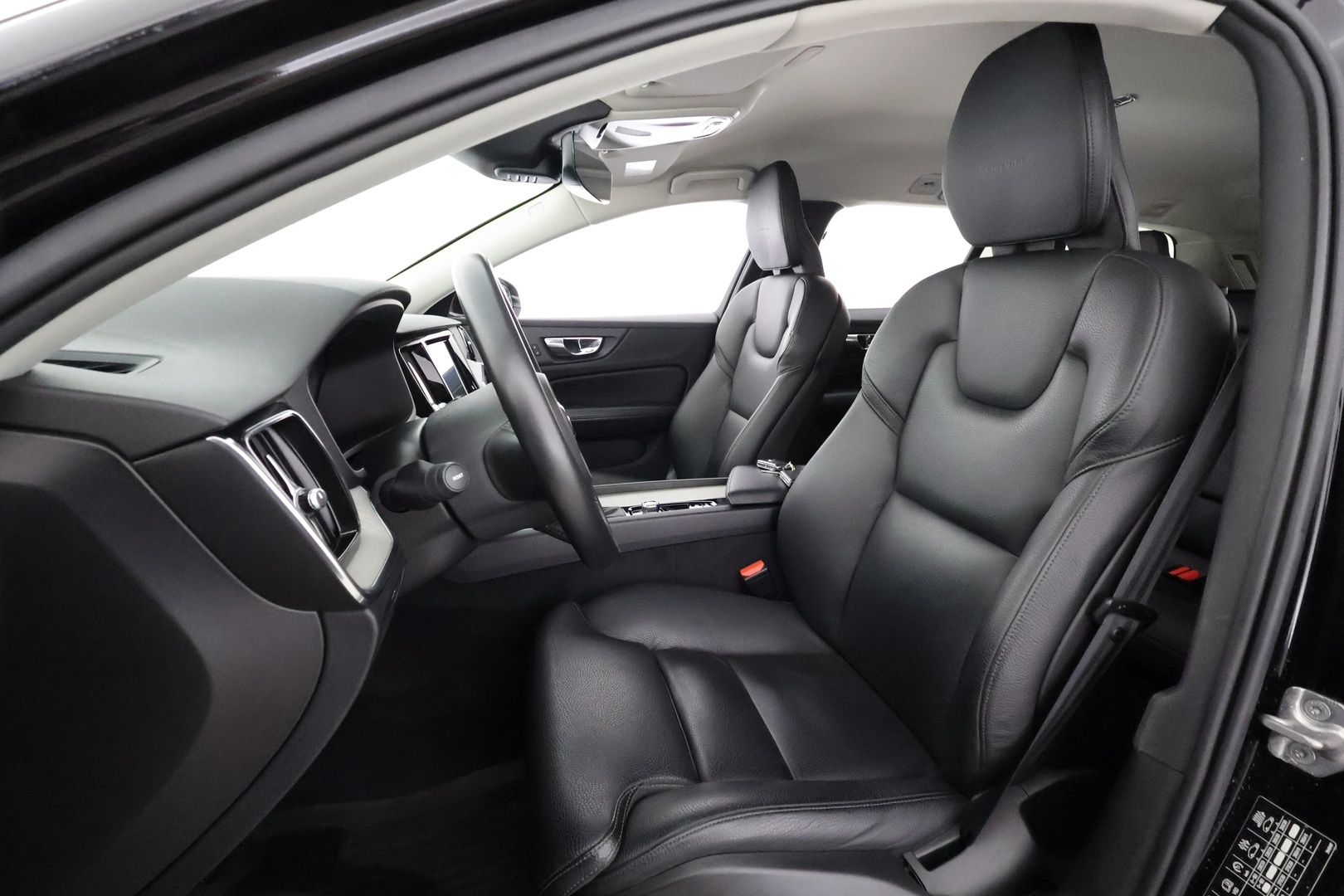 VOLVO V60 2019