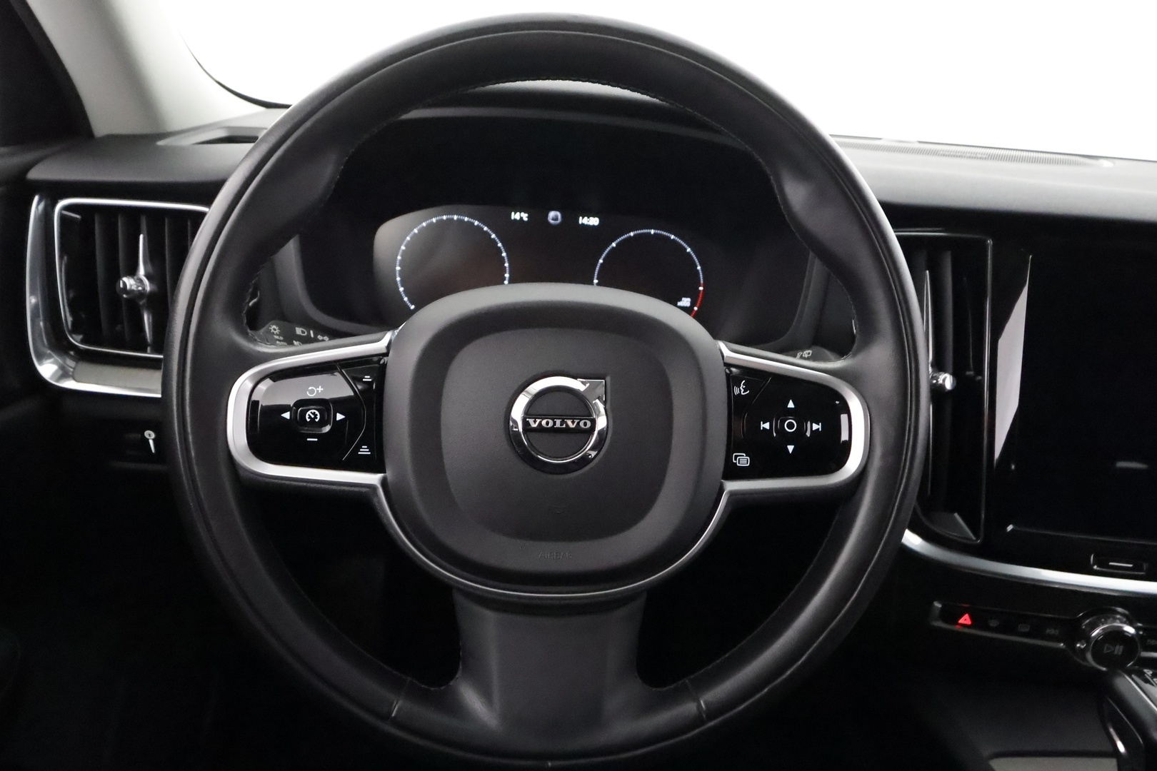 VOLVO V60 2019