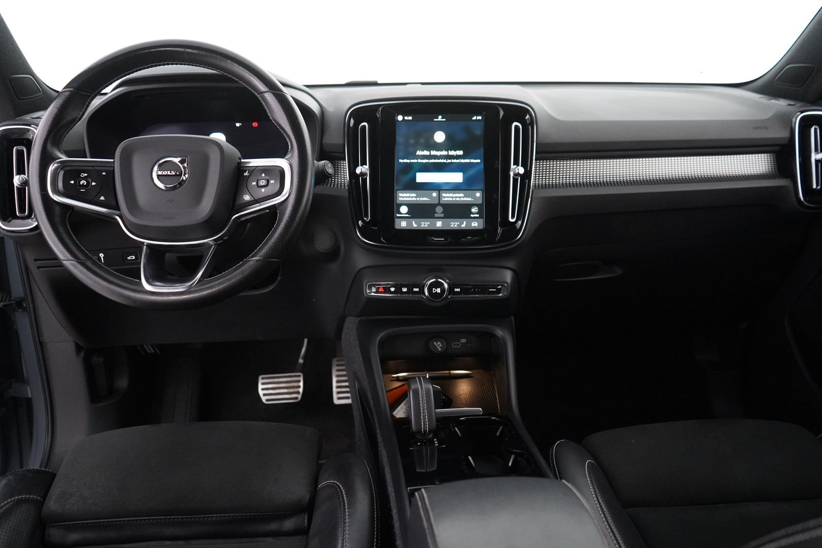 VOLVO XC40 2021