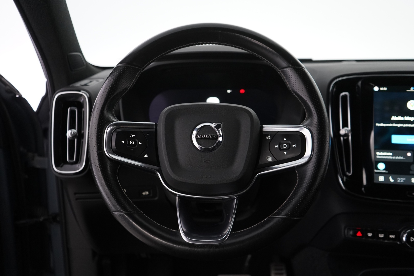 VOLVO XC40 2021