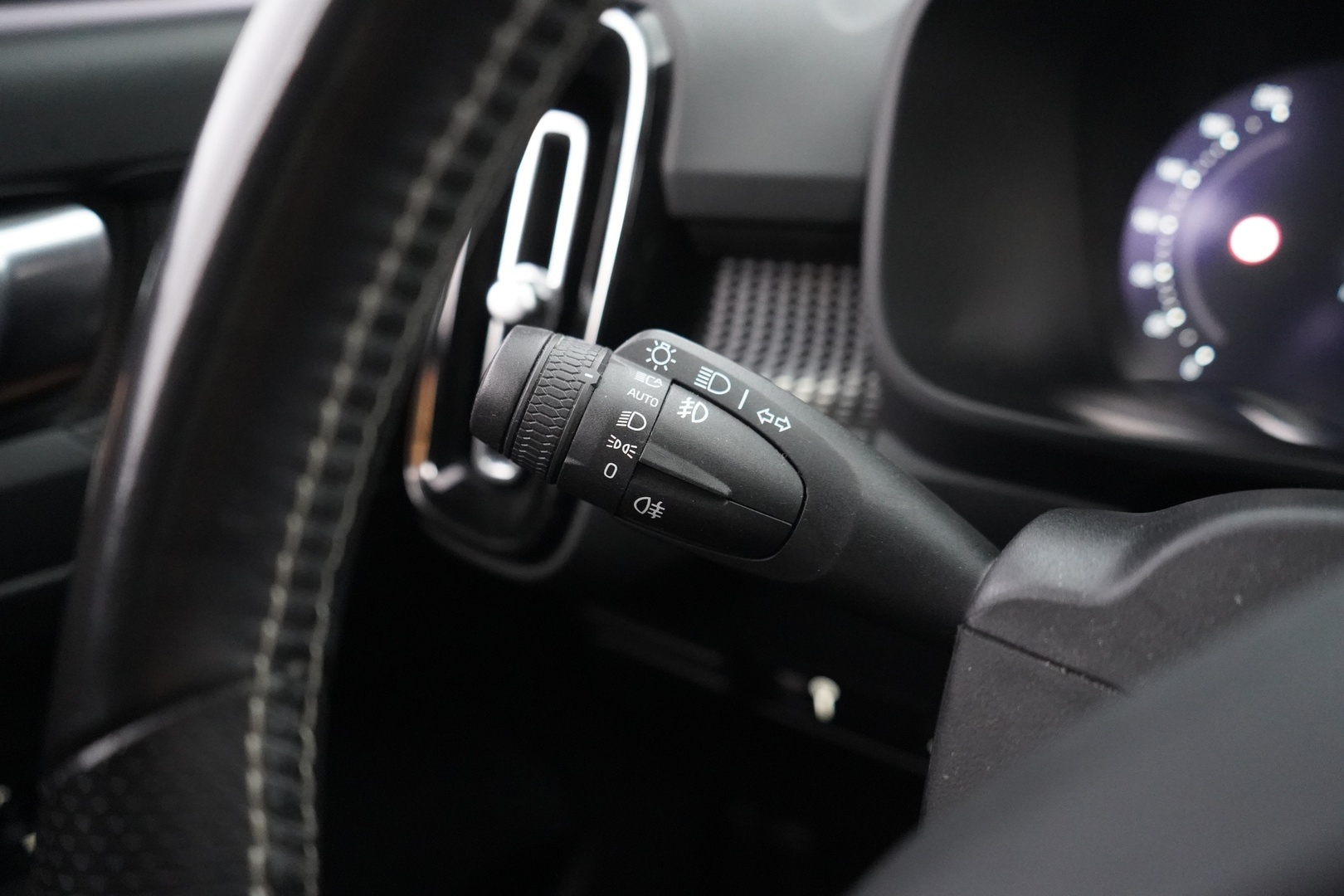 VOLVO XC40 2021