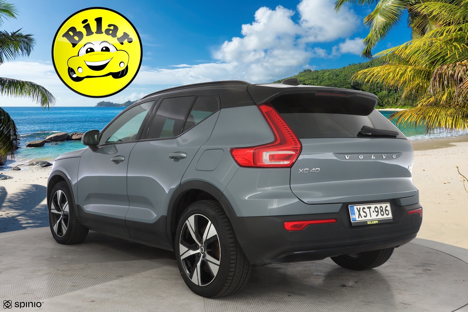 VOLVO XC40 2021