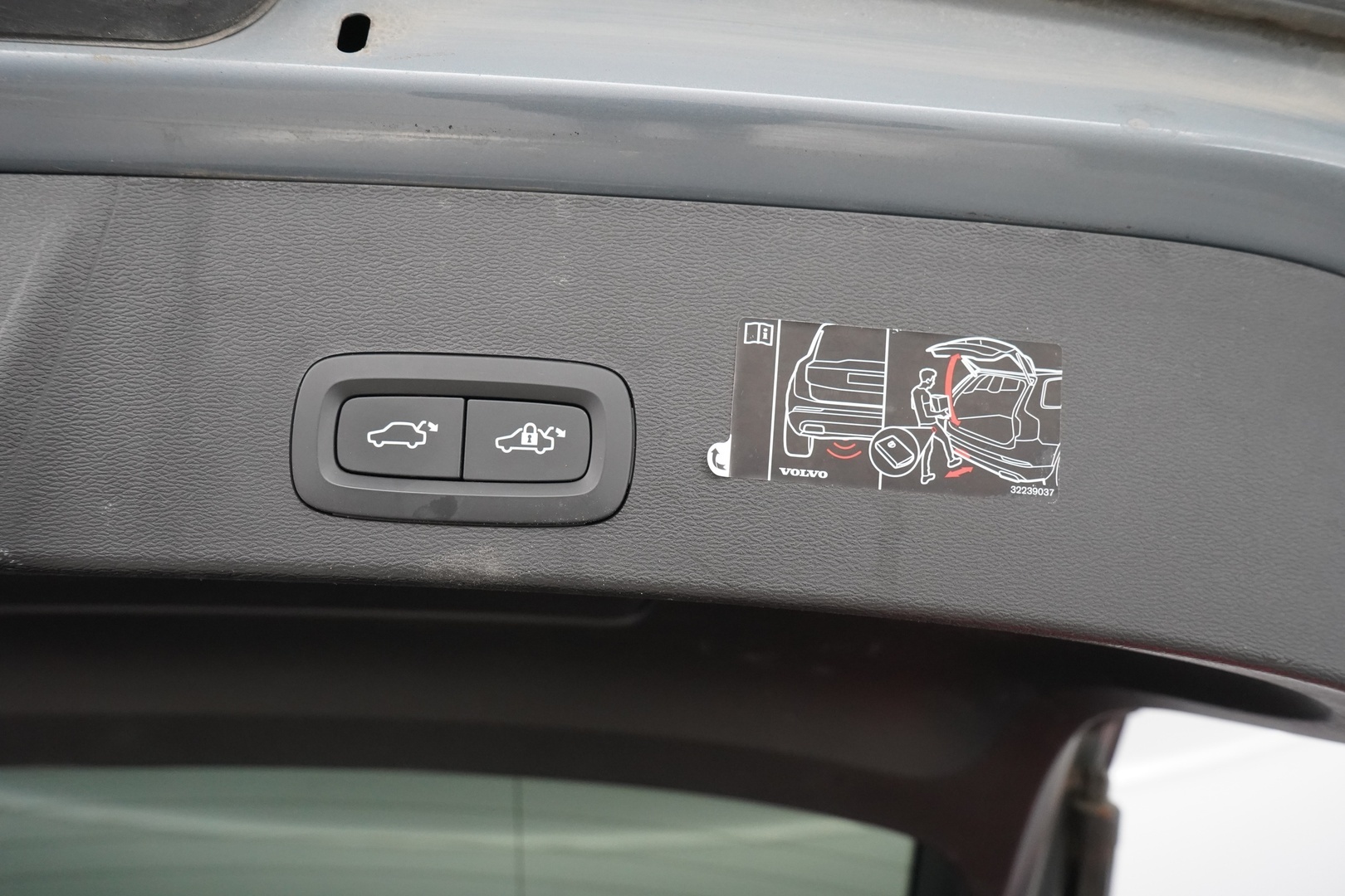 VOLVO XC40 2021