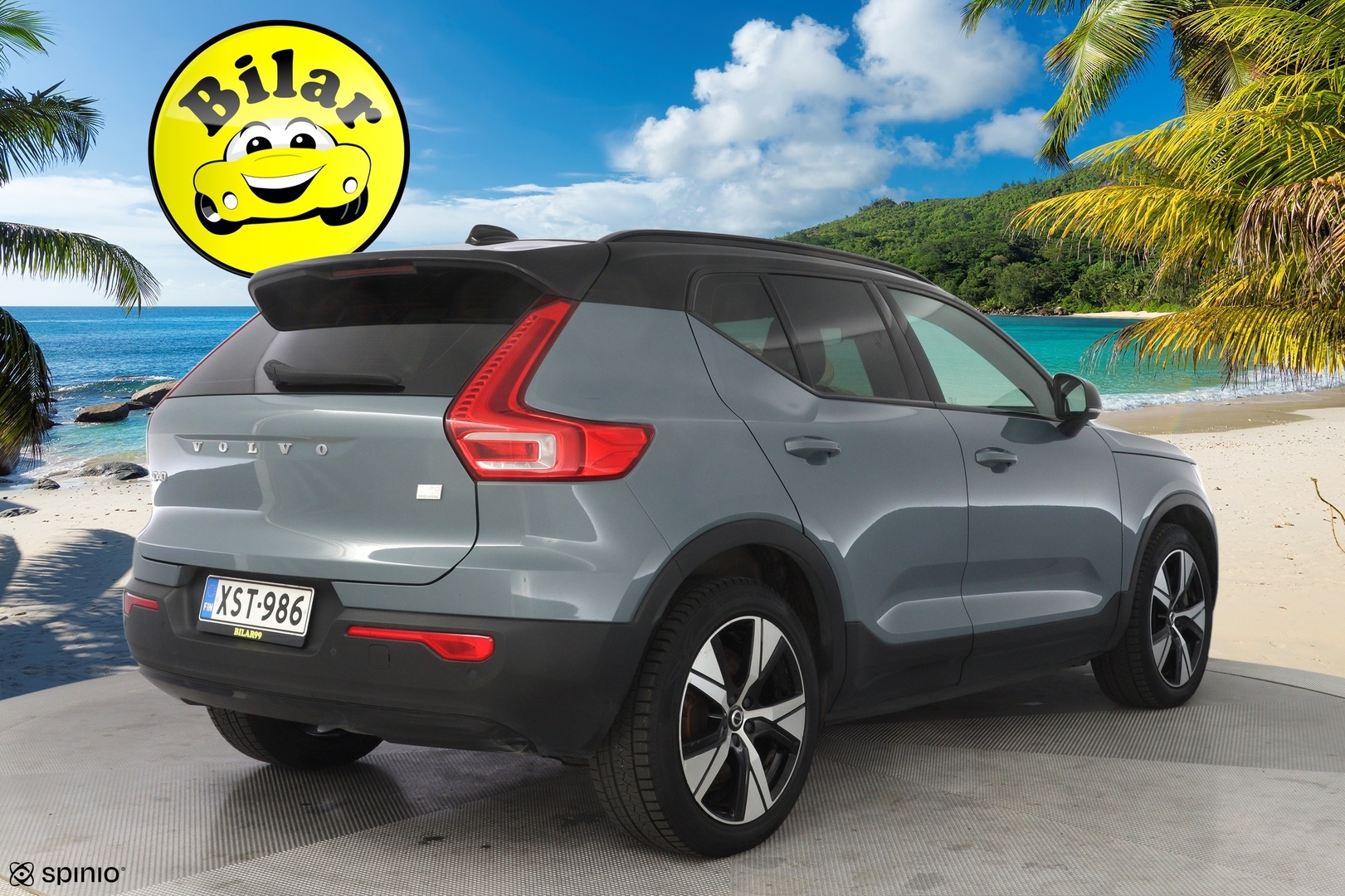 VOLVO XC40 2021