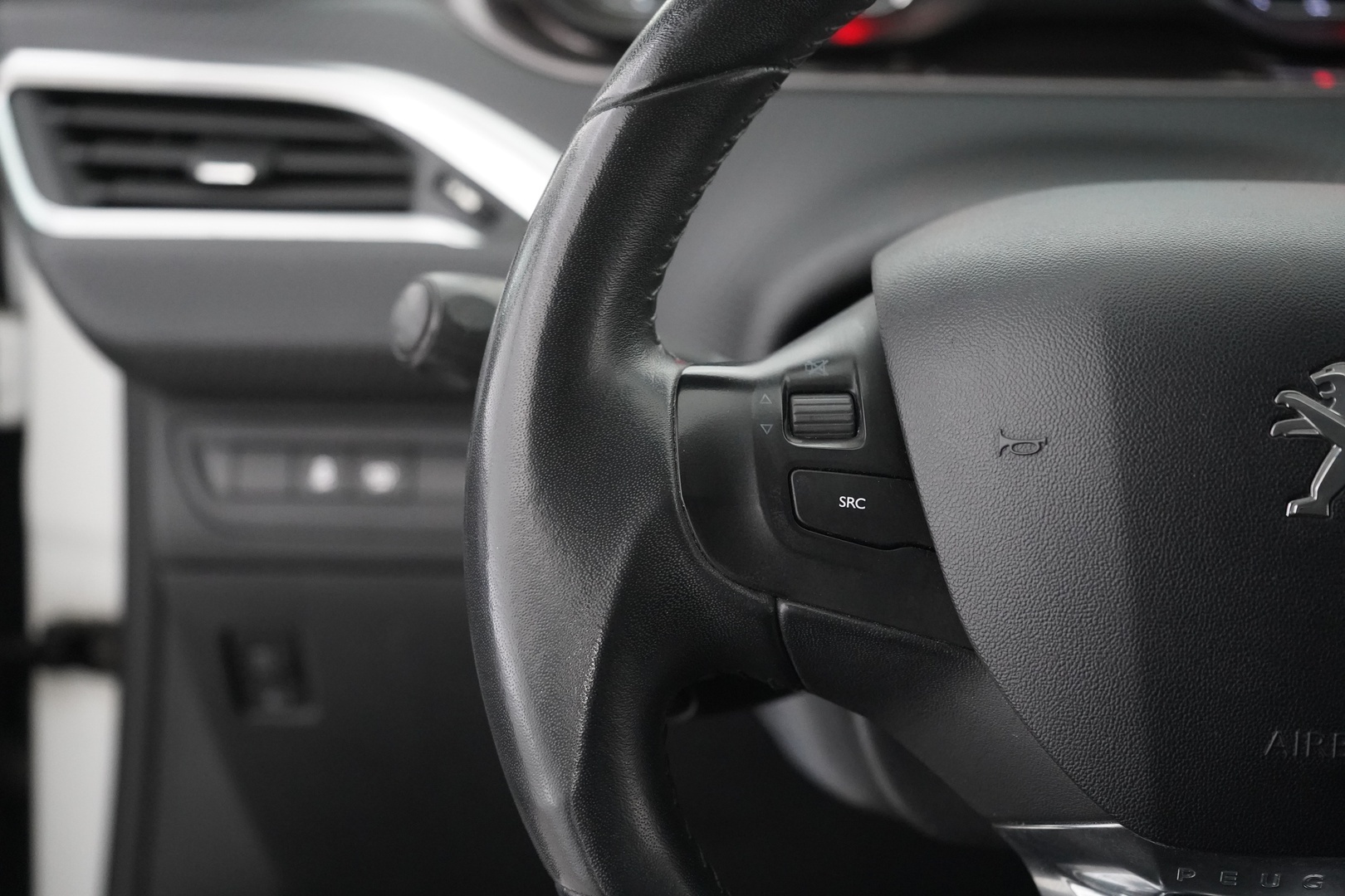 PEUGEOT 2008 2014