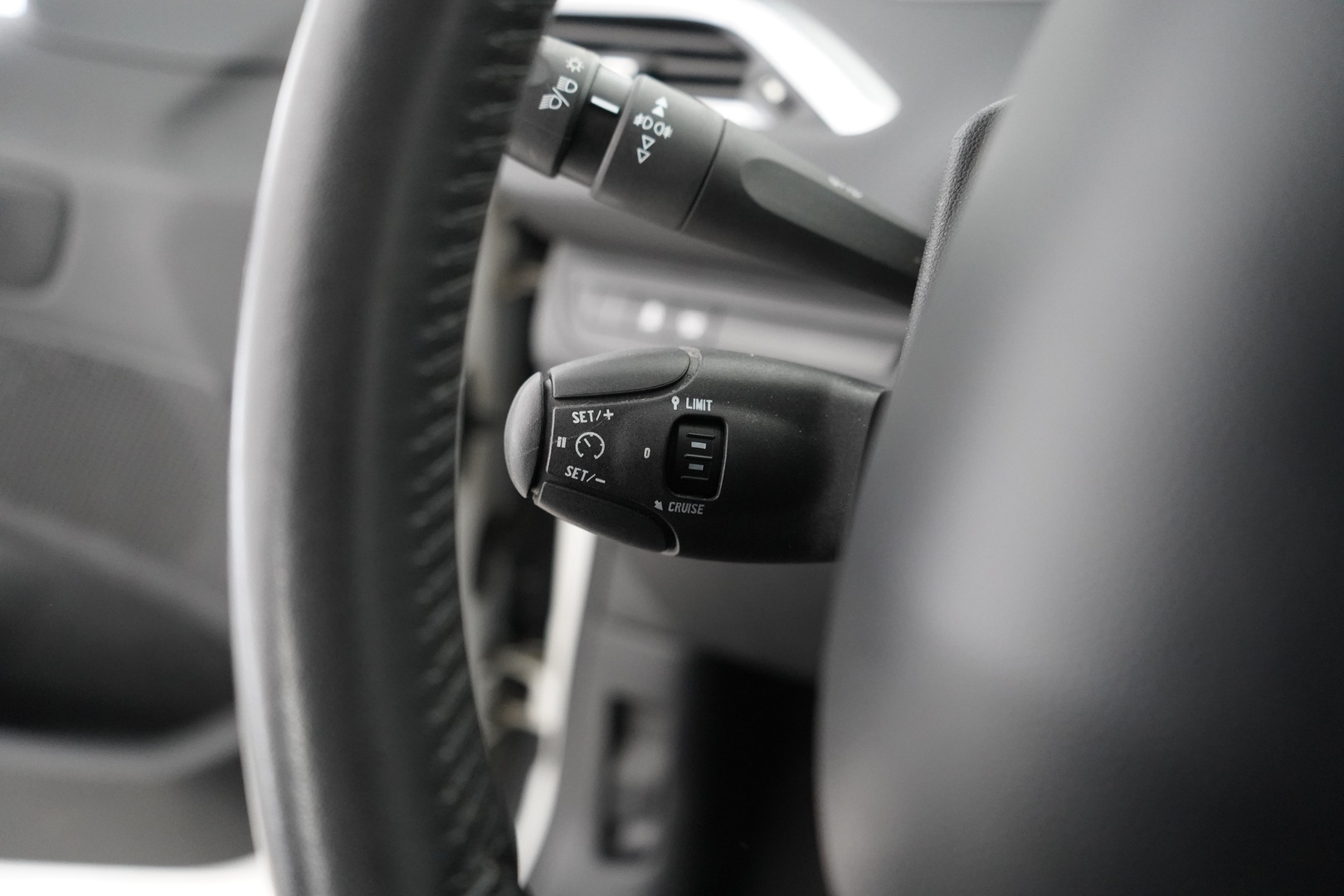 PEUGEOT 2008 2014