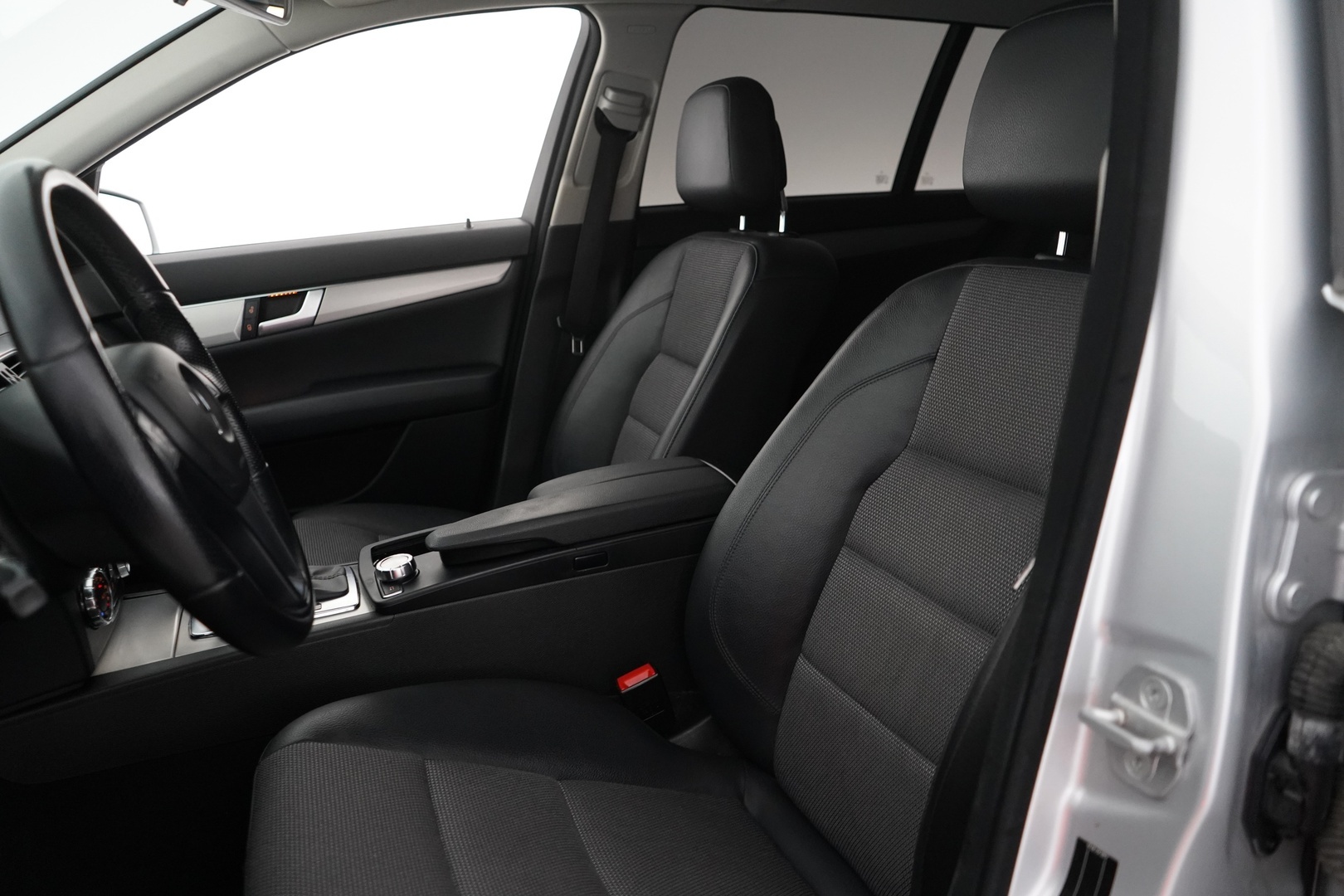 MERCEDES-BENZ C 2012