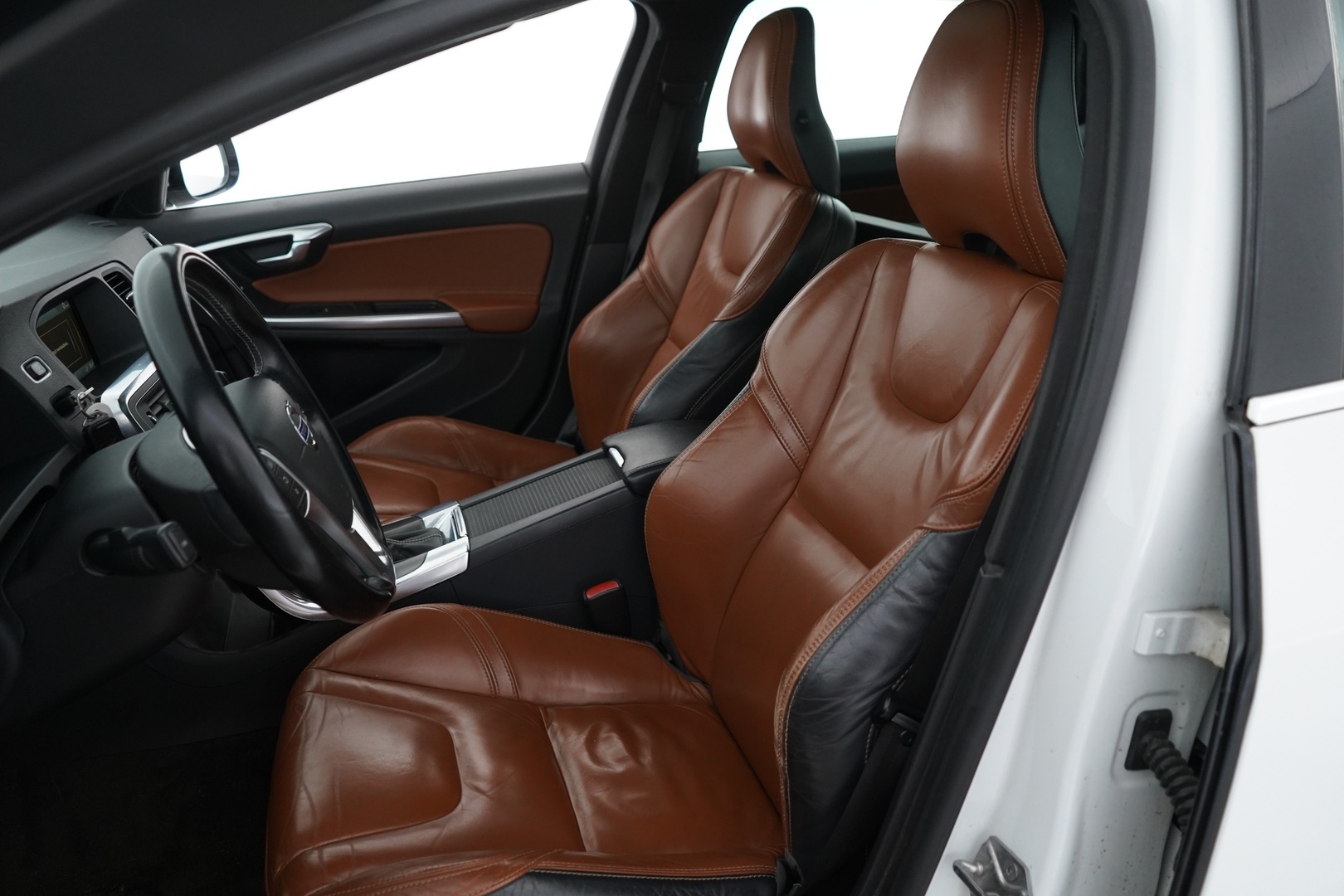 VOLVO V60 2013