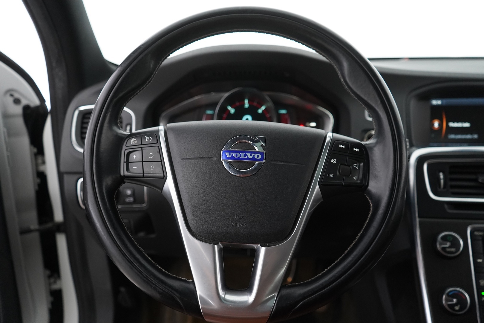 VOLVO V60 2013