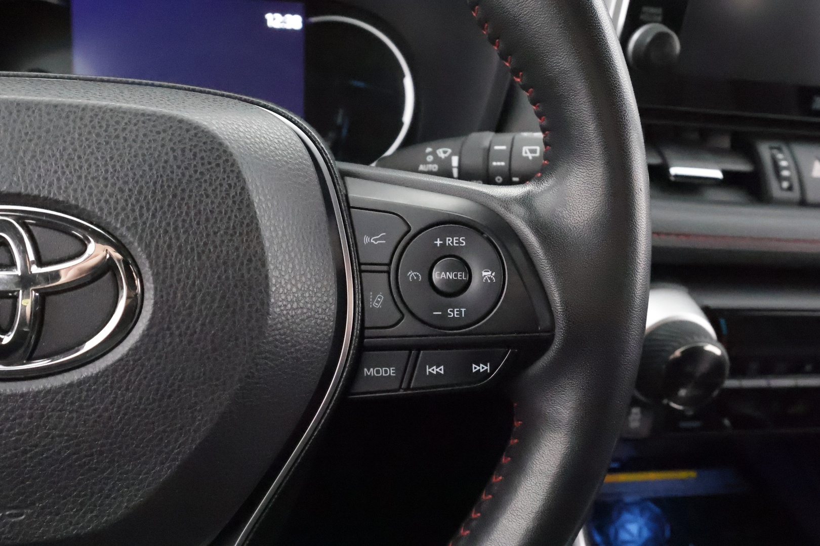 TOYOTA RAV4 Plug-in 2021