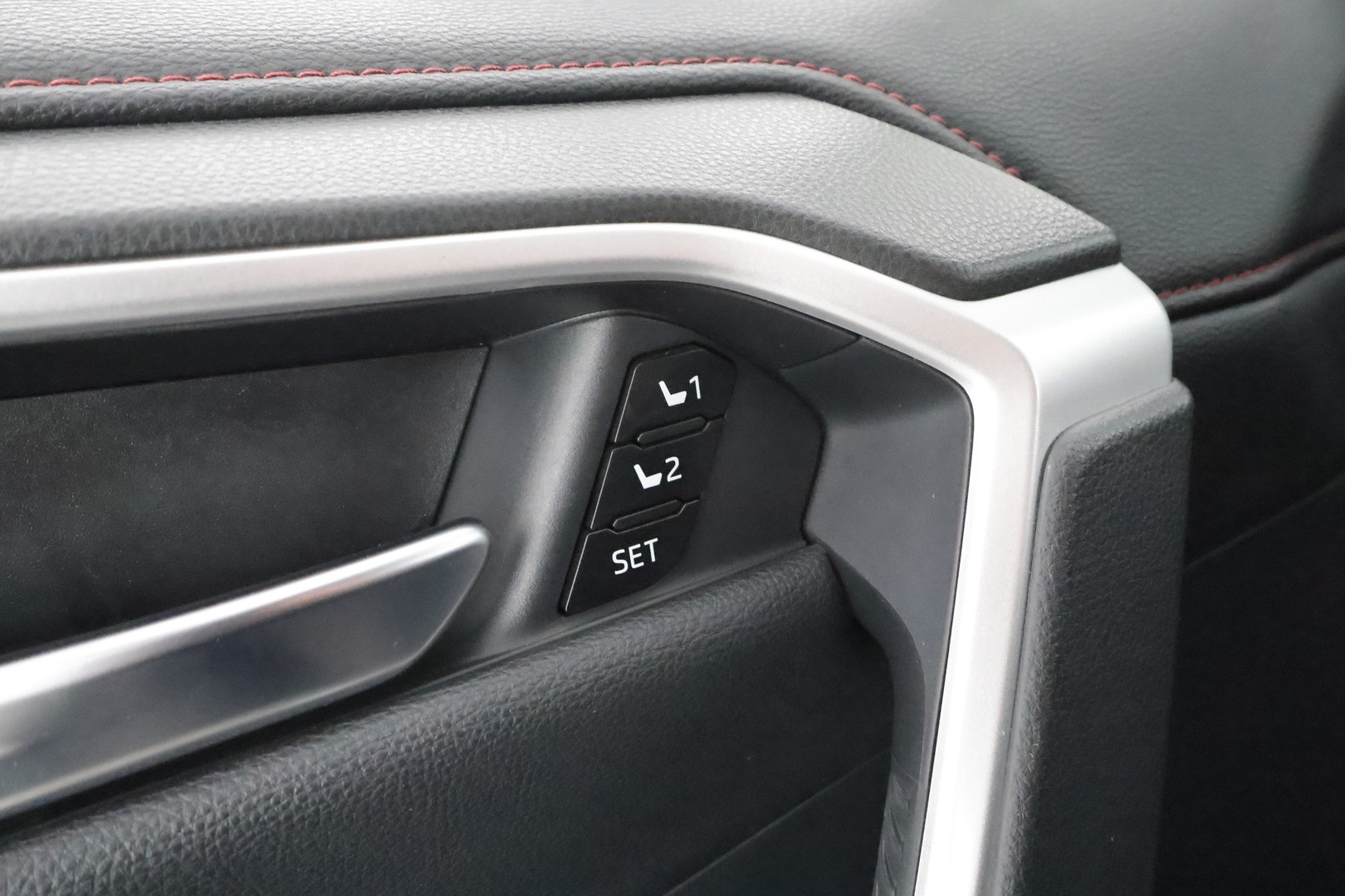 TOYOTA RAV4 Plug-in 2021