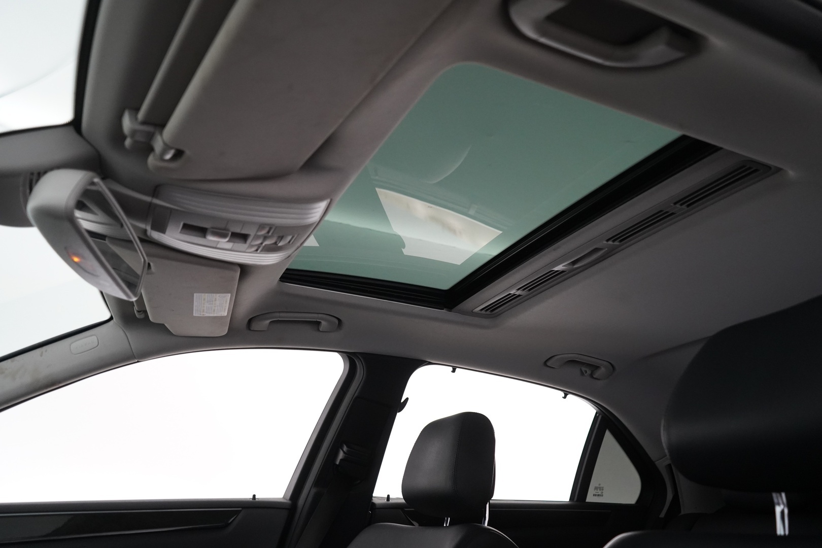 MERCEDES-BENZ E 2009