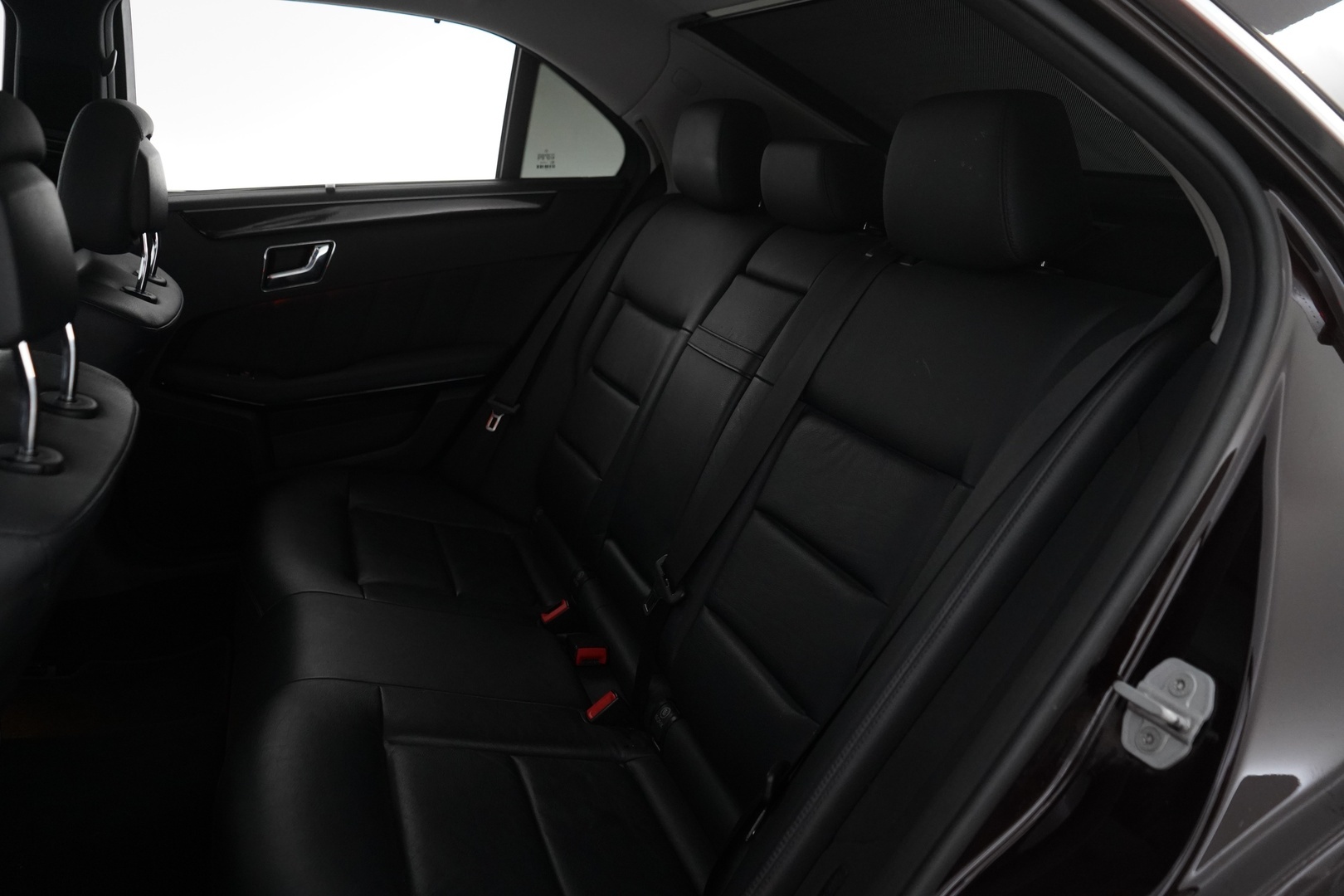 MERCEDES-BENZ E 2009